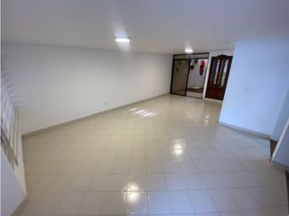 Foto 3 de SE VENDE CASA CON 3 HABITACIONES EN EL BARRIO JARDIN, SANTA MARTA