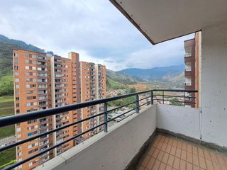 APARTAMENTO en ARRIENDO en Medellín LOMA DE LOS BERNAL
