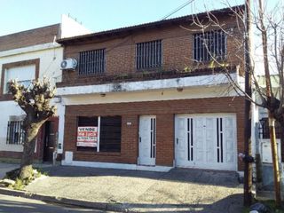 Casa  en Venta Ramos Mejia / La Matanza (B145 4416)