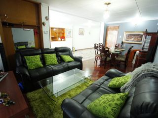 CASA en VENTA en Bogotá Santa Isabel