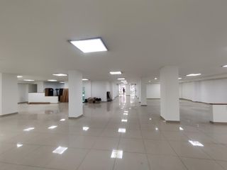 Foto 1 de LOCAL en ARRIENDO en Bogotá Multicentro-Usaquén