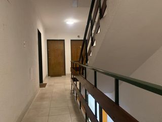 Oportunidad dos ambientes, luminiso,3er piso por escalera