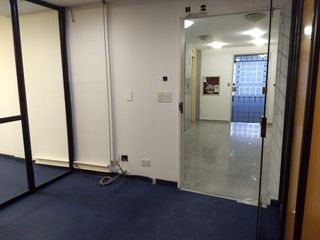 Oficina en alquiler - Centro - 129 m2- 1 cochera