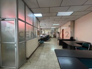 Alquiler de Oficina sobre la avenida Juan Tanca Marengo, GabR