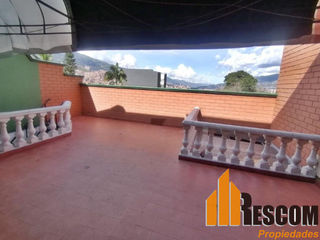 Casa en Arriendo Ubicado en Medellín Codigo 366