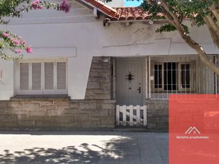 Casa en venta de 2 dormitorios c/ cochera en Villa Primera