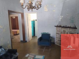 Casa en venta de 2 dormitorios c/ cochera en Villa Primera