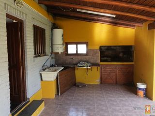 Casa en venta de dos dormitorios en Mar Chiquita