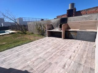 Foto 10 de Casa en venta de 2 dormitorios en Las Cañitas II con pileta