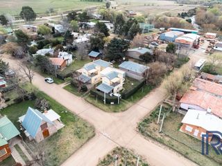 Foto 2 de Casa en venta de 3 dormitorios c/ cochera en Sierra de la Ventana