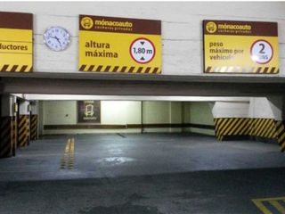 Venta Cochera fija cubierta en Garaje Monacoauto. Zona Centro