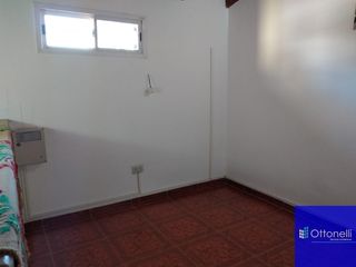Casa en venta de 3 dormitorios c/ cochera en San Bernardo