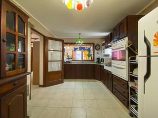 En venta Casa categoria 3 Dormitorios Garage Rodríguez 300 - Pichincha - Rosario