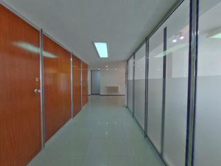 Oficina en venta con vista a Av. Corrientes - 391 M2 Y 3 Cocheras.