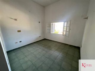 Casa en venta de 5 dormitorios c/ cochera en Otros Barrios