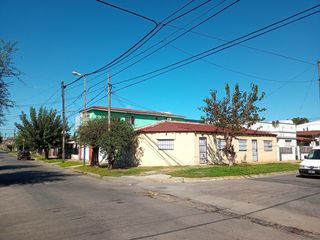 Casa en block venta de 5 dormitorios c/ cochera en Los Polvorines