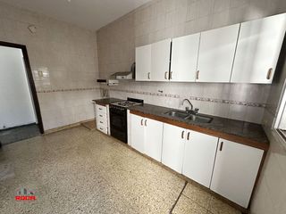 Casa en venta de 4 dormitorios c/ cochera en Ciudad de Nieva