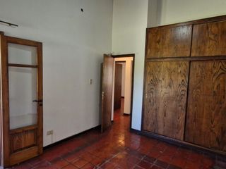 Casa en alquiler de 3 dormitorios c/ cochera en Maipú