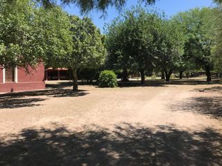 Foto 6 de CASA QUINTA DE 2 DORMITORIOS CON PILETA, ESTABLO Y QUINCHO