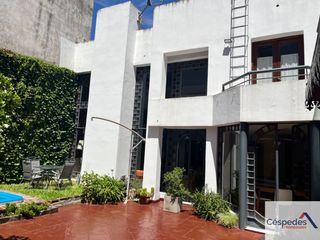 Casa en venta de 3 dormitorios c/ cochera en Villa Urquiza