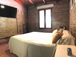 Casa en venta - 3 Dormitorios 1 Baño - Cochera - 550Mts2 - City Bell, La Plata
