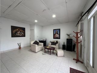 Casa en venta, La Milagrosa, Medellín