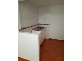 Casa negocio de 5 apartamentos en Bogotá 001