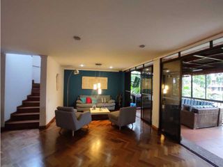 Casa en venta Medellín Poblado San Lucas