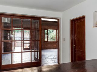 Foto 4 de CASA 2 DORM VENTA ZONA GRAND BOURG CON PILETA