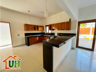 Foto 8 de 397- ALQUILO CASA DE 02 PISOS EN PUCALLPA - EXCELENTE UBICACIÓN 315 m2