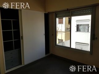 Alquiler departamento de 2 ambientes con espacio guardacoches en Villa Dominico