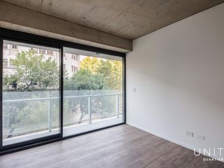 Tres ambientes en el 8 piso, con cochera en venta en Quartier del Bajo , Torre 2