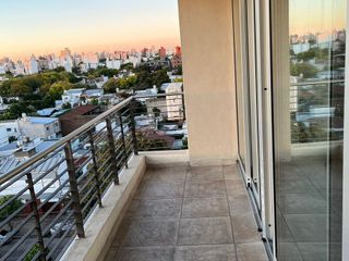 Departamento en  alquiler La Plata 60 entre 23 y 24- 1 dormitorio, balcón y cochera