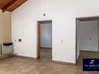 Casa en venta de 2 dormitorios c/ cochera en el Huaico