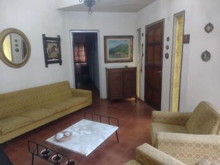 Cod 634 - Casa estilo tradicional Cariló  -  Algarrobo y Cigüeña USD 270.000