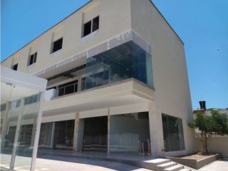 Foto 1 de LOCAL COMERCIAL 70Mt2 -AV LIBERTADOR