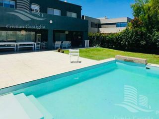 Foto 17 de Venta - Casa 6 amb - San Gabriel, Villanueva