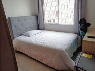 Foto 2 de SE ALQUILA HABITACIÓN EN VILLA CAROLINA