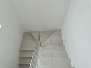 Foto 12 de CASA EN ALQUILER  A ESTRENAR EN URBANIZACIÓN MANTA 2000, SUR DE MANTA