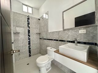 Foto 16 de CASA EN ALQUILER  A ESTRENAR EN URBANIZACIÓN MANTA 2000, SUR DE MANTA