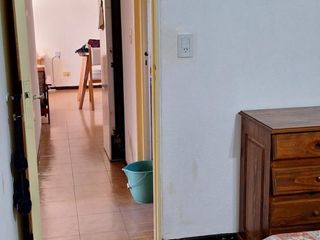 VENTA, depto 2 dorm. muy buen estado, 2do, piso por escalera, CAMOIRANO Y DORREGO