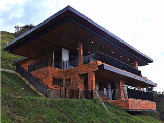 Foto 2 de Venta de Casa Campestre en Rionegro