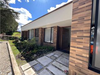 Foto 1 de Venta de Casa Campestre en La Ceja