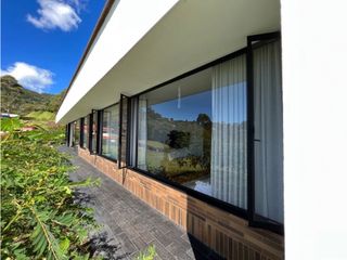 Foto 2 de Venta de Casa Campestre en La Ceja