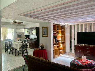 Foto 2 de CASA EN AVENIDA BAVARIA SANTA MARTA