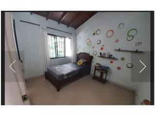 Casa en Venta, Florida Nueva en la Comuna 11 de Medellín