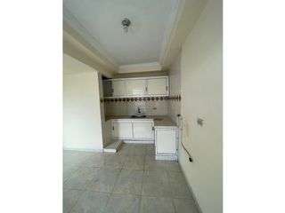 Foto 4 de SE VENDE APARTAMENTO SEGUNDO PISO BARRIO SALESIANO TULUA VALLE.