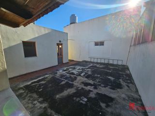 Foto 11 de Casa en venta de 3 dormitorios c/ cochera en Flores