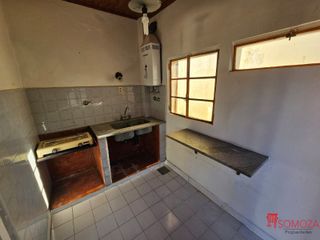 Foto 4 de Casa en venta de 3 dormitorios c/ cochera en Flores