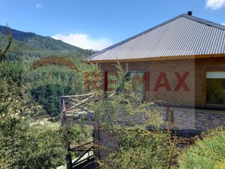 RE/MAX vende complejo cabañas frente río Meliquina